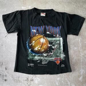 90S Nutmeg New York Knicks Shattered Backboard Tee Medium
